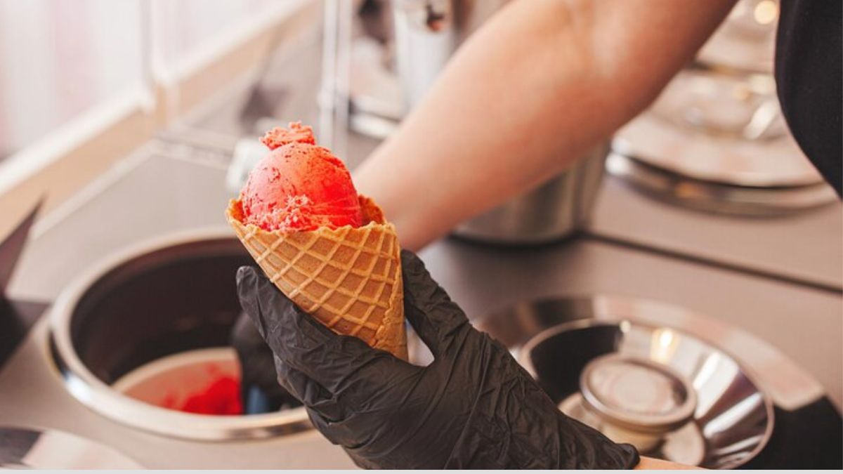 ice cream glove
